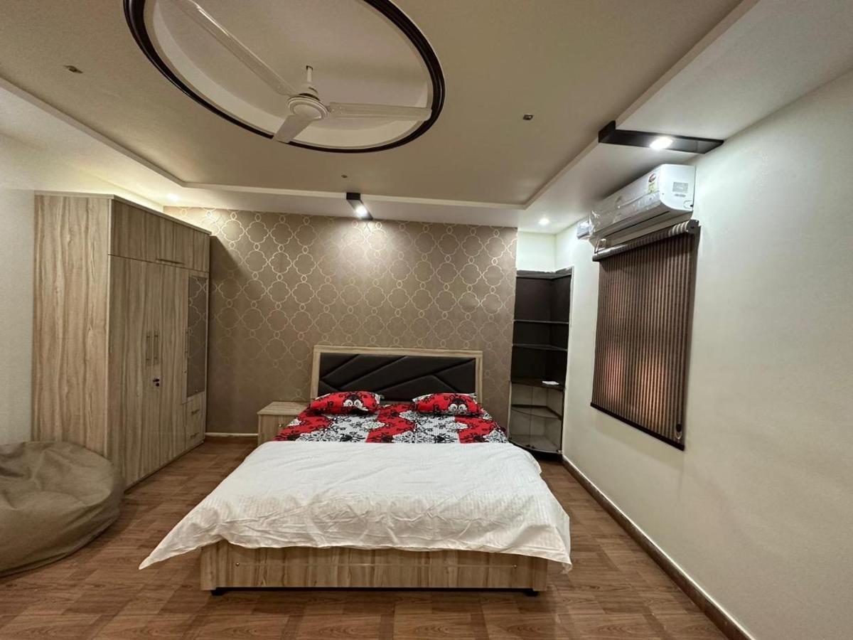 Sunrays - Unique 3Bhk In The Heart Of The City Gwalior Exterior photo